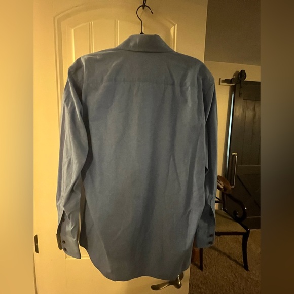 Robert Graham Blue Print Button-Up Shirt, size M - Picture 6 of 12